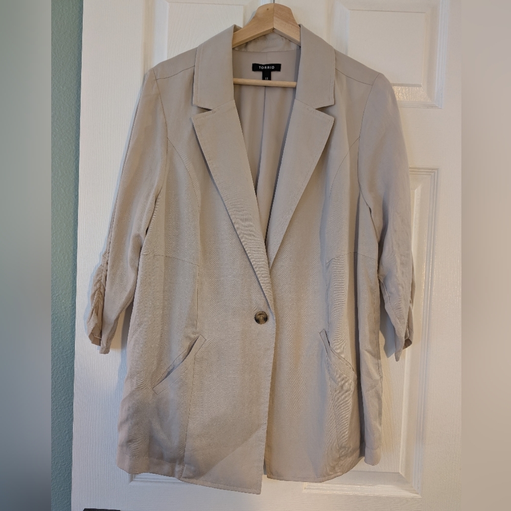 Torrid linen blend relaxed fit blazer NWOT